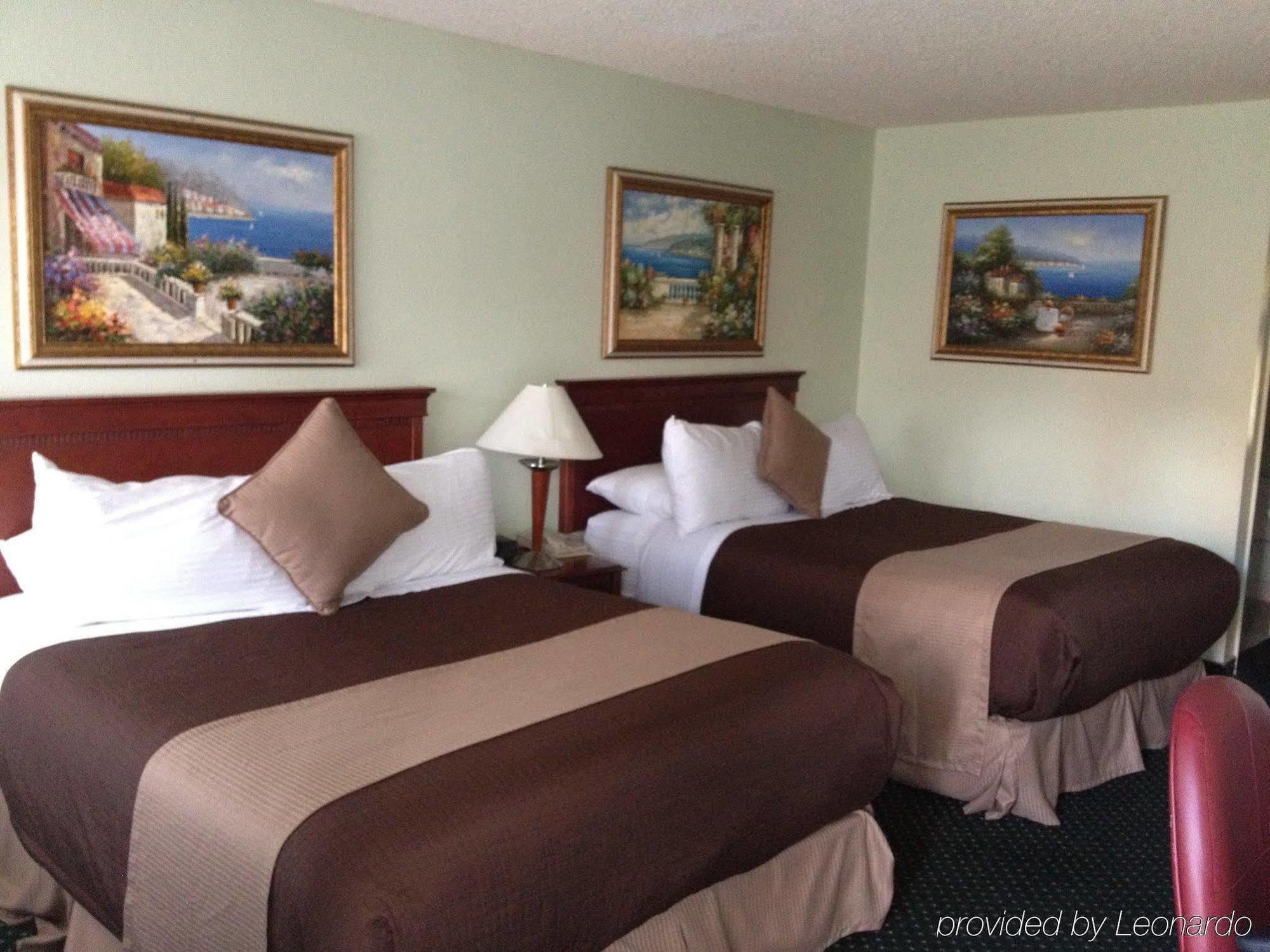 O'Cairns Inn&Suites Lompoc Extérieur photo